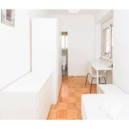 Houze Large 4 Bedroom Near Zoo